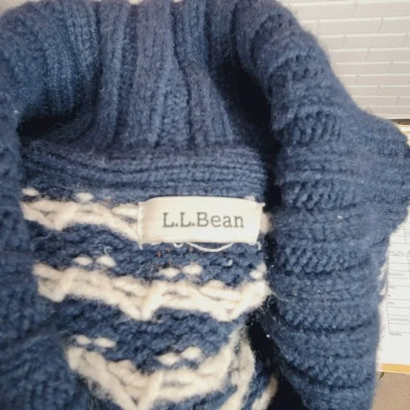 L.L. Bean navy blue shawl neck cardigan lambswool size M/L cottagecore academia - Picture 6 of 7
